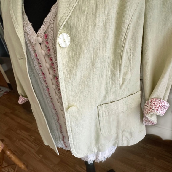 J JILL🌼Springtime Jacket - Picture 9 of 15